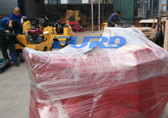福瑞得機(jī)械座駕壓路機(jī)、手扶壓路機(jī)、灌縫機(jī)及時(shí)包裝發(fā)貨