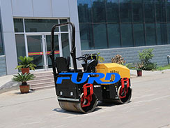 抓住特色打通渠道，全液壓小型壓路機(jī)廠家順利發(fā)展
